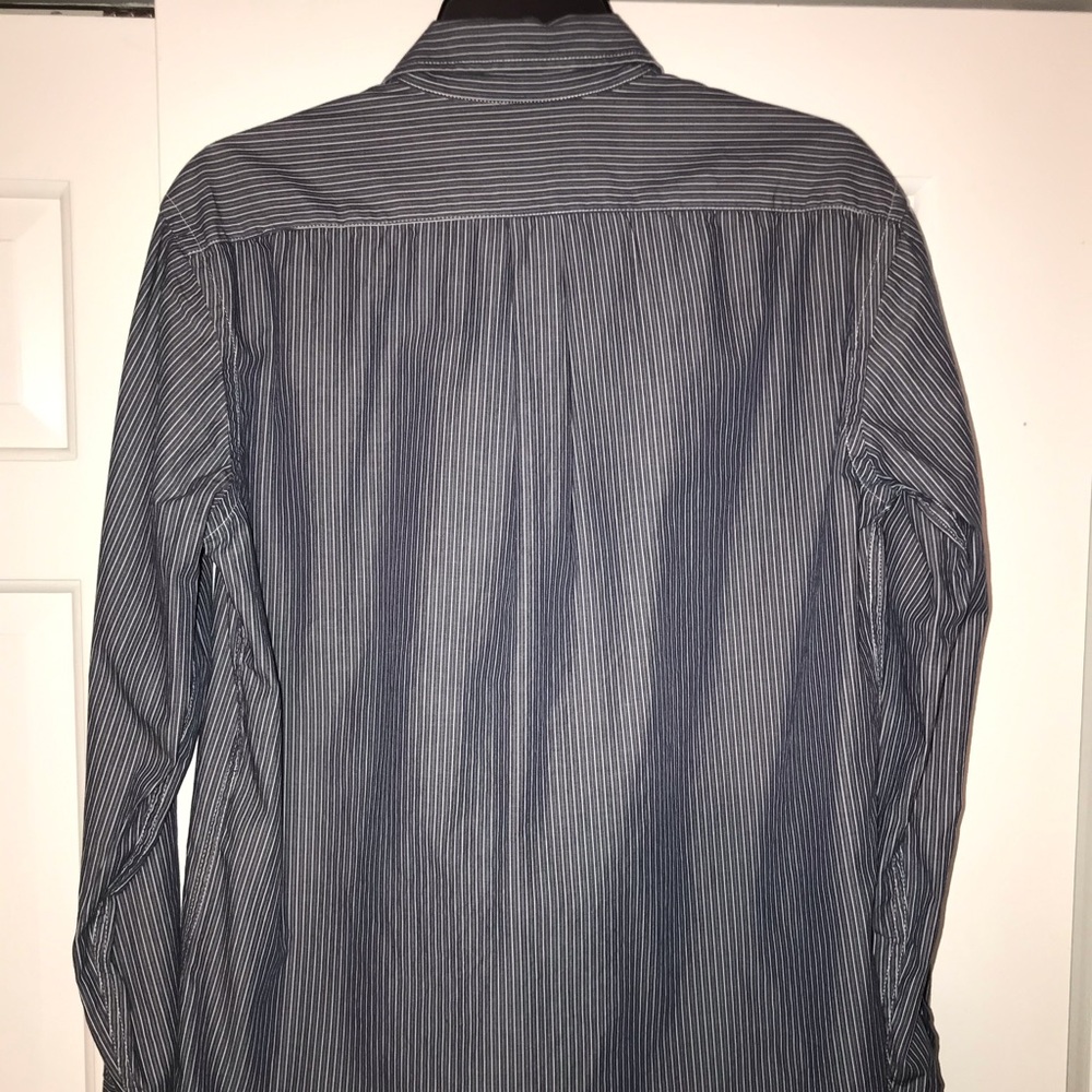 Men’s M Gap Button down - Picture 3 of 3